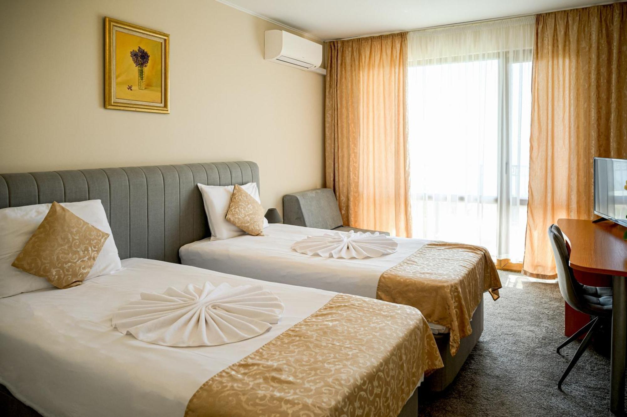 Paradise Hotel & Relax Center 帕莫瑞 外观 照片