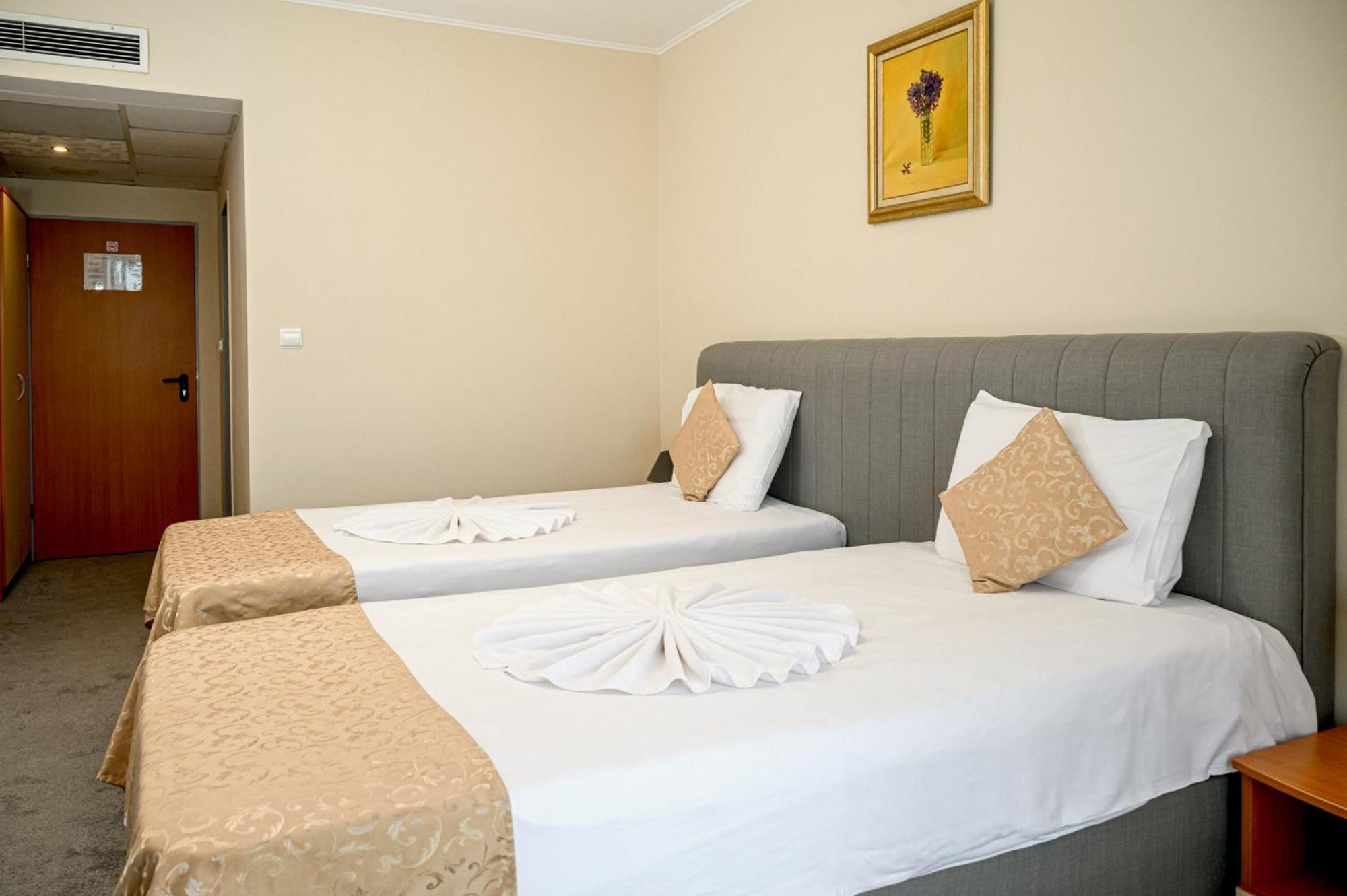 Paradise Hotel & Relax Center 帕莫瑞 外观 照片